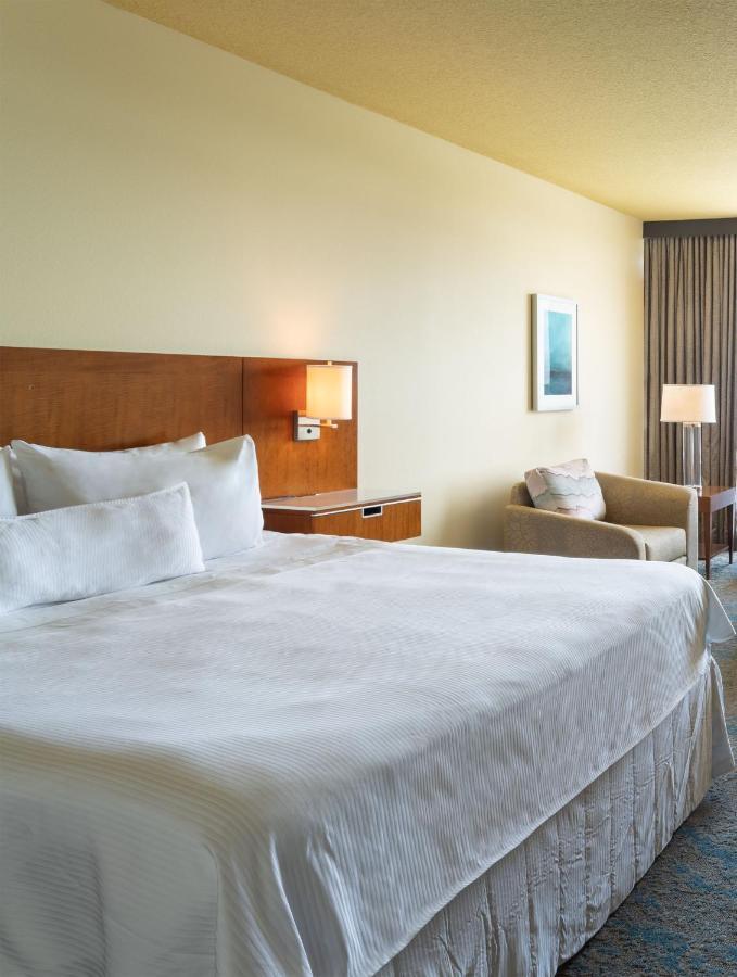 Отель The Westin Tampa Bay Экстерьер фото