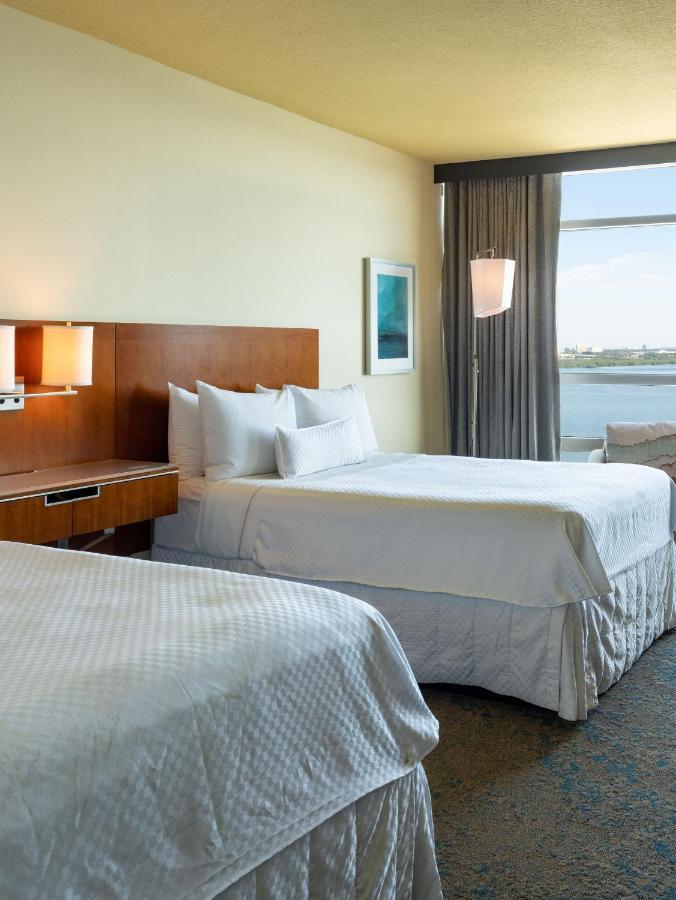 Отель The Westin Tampa Bay Экстерьер фото