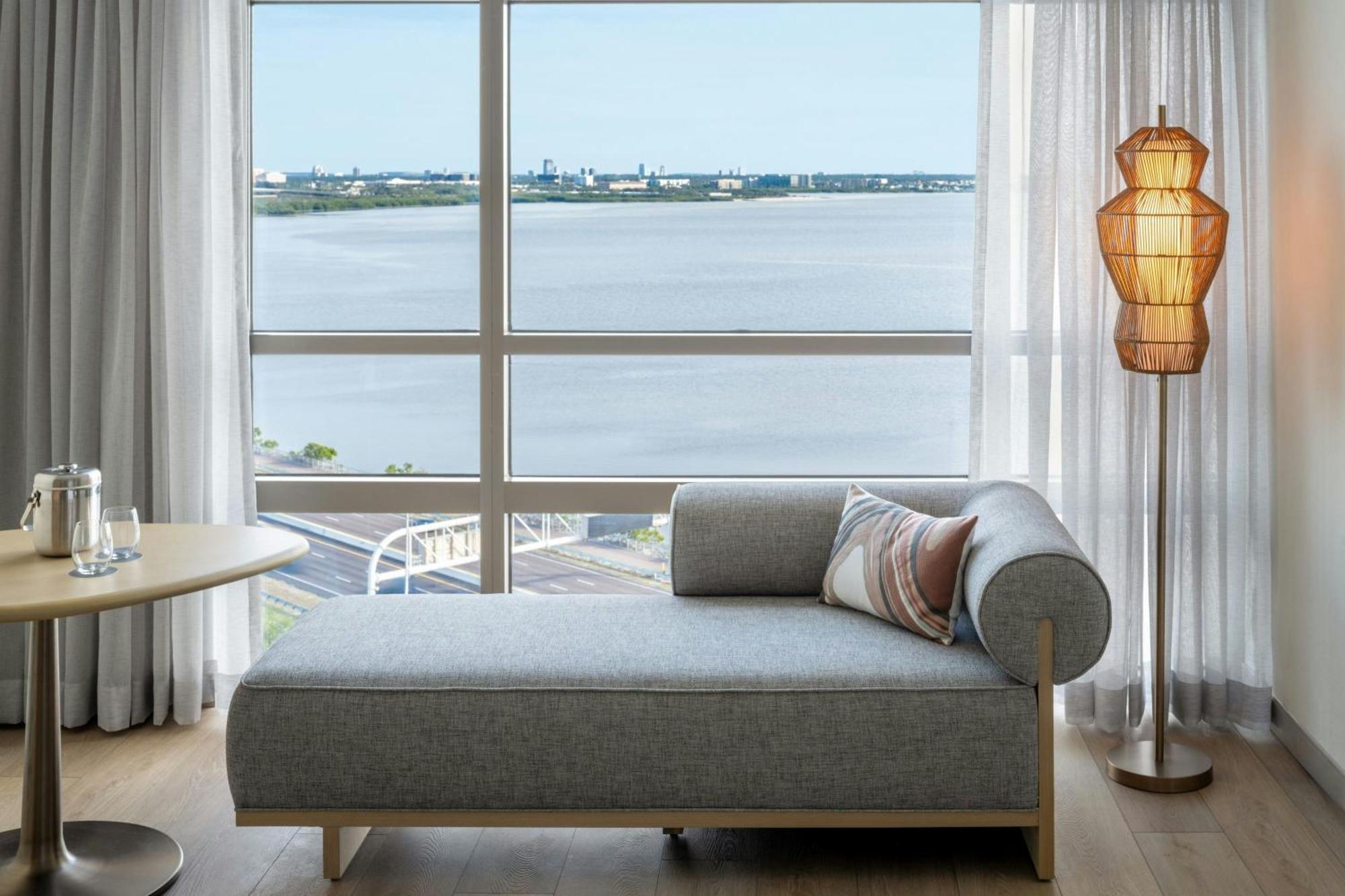 Отель The Westin Tampa Bay Экстерьер фото